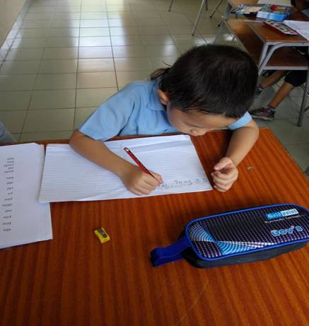 说明:认真做作业的