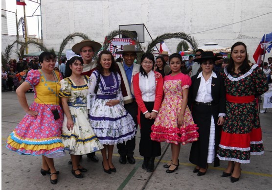 智利传统服装图片
